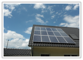 Photovoltaik-Module auf einem Ziegeldach